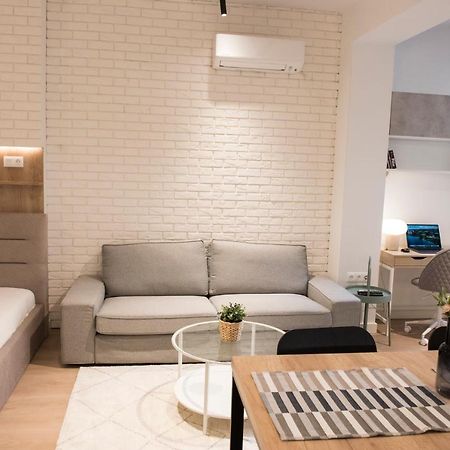 Top Center Designer Studio Apartment Sofia Luaran gambar